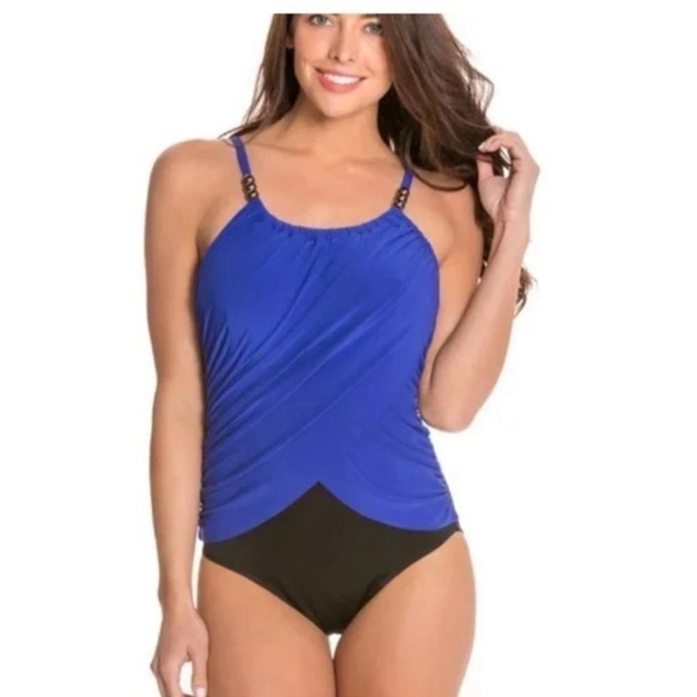 MagicSuit Women's Solid Lisa Underwire One-Piece size 16